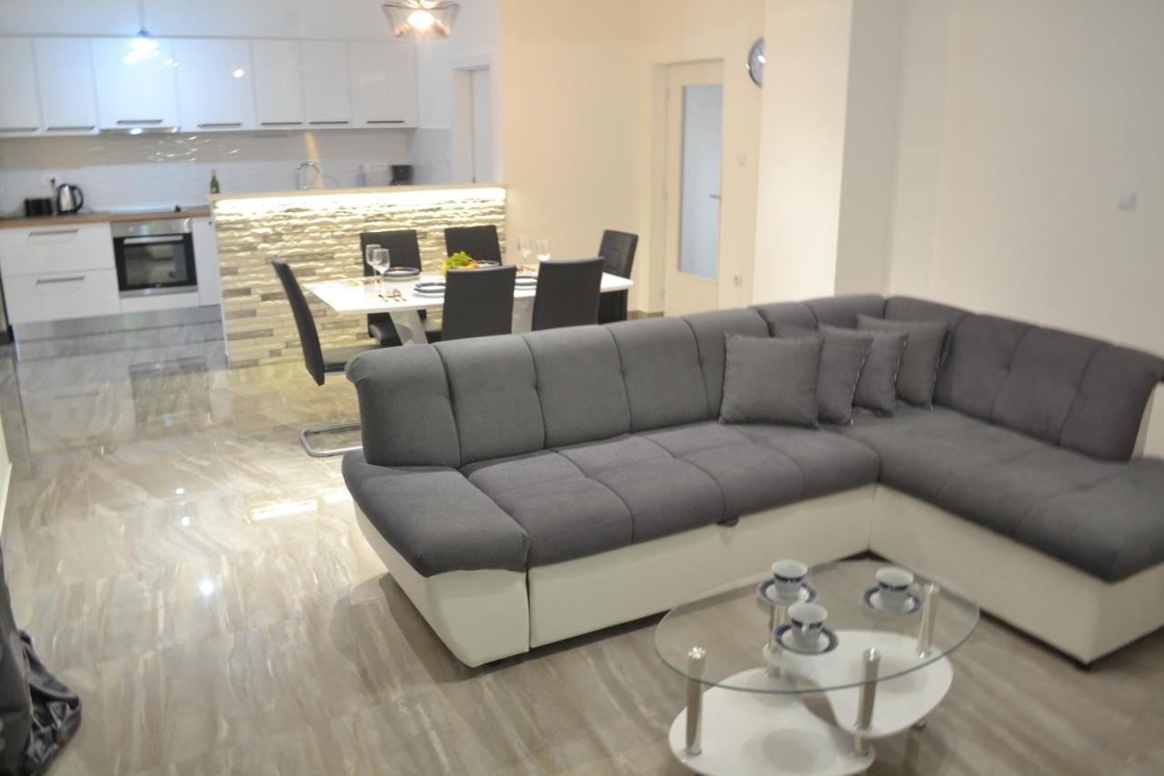Mariva Apartments Лопар Екстериор снимка