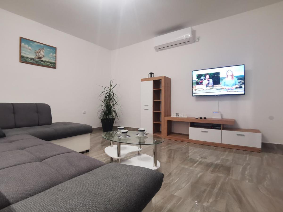 Mariva Apartments Лопар Екстериор снимка
