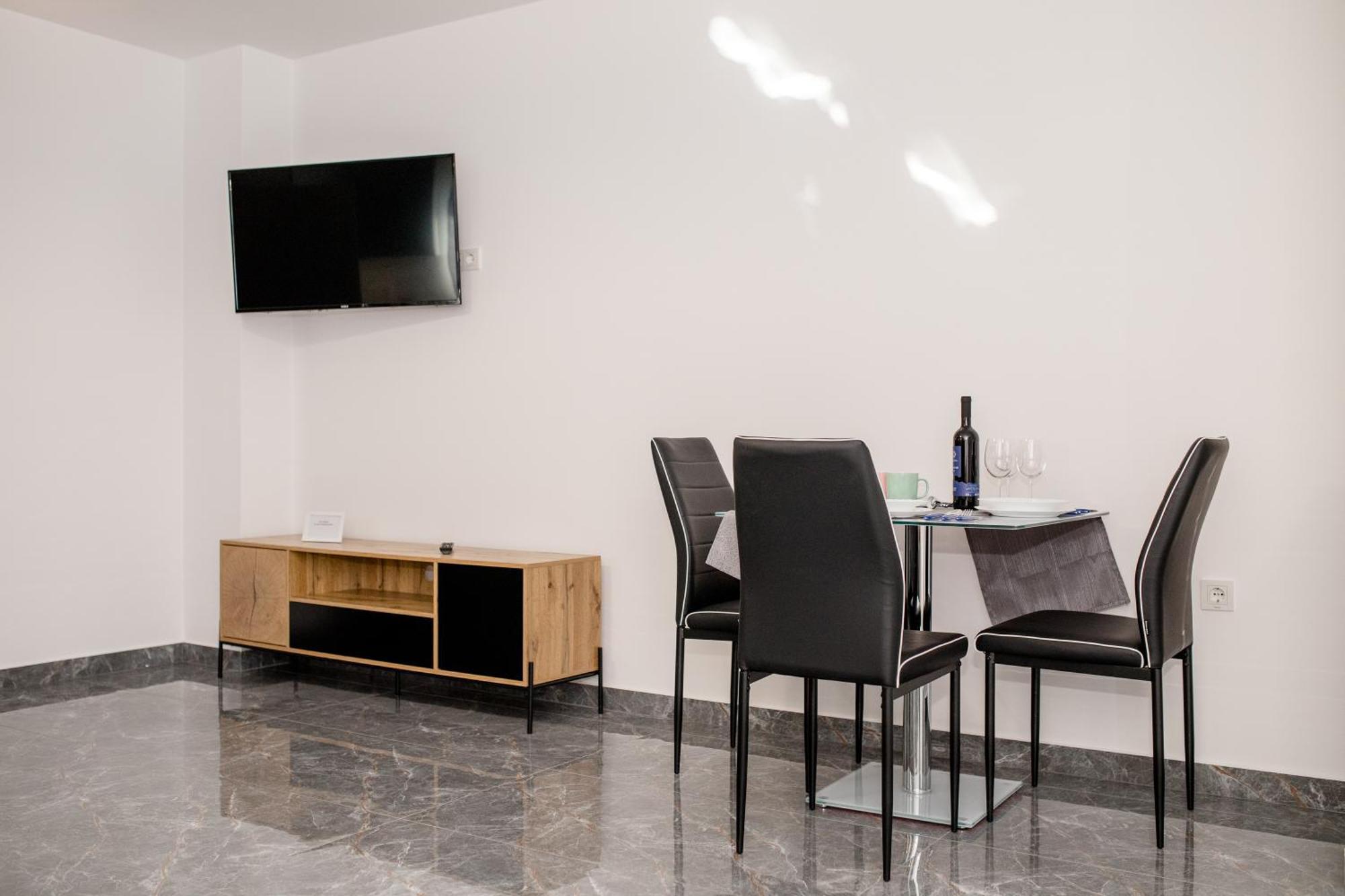 Mariva Apartments Лопар Екстериор снимка