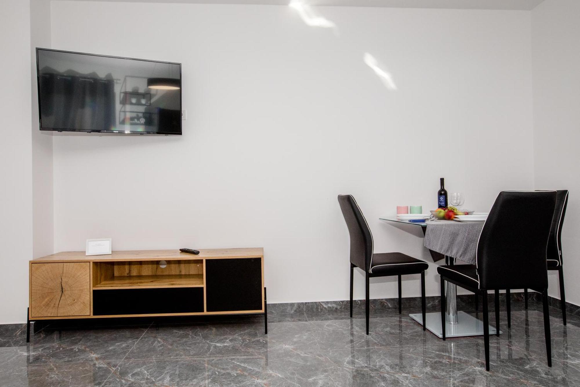 Mariva Apartments Лопар Екстериор снимка